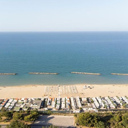 Camping Norina بيزارو المظهر الخارجي الصورة